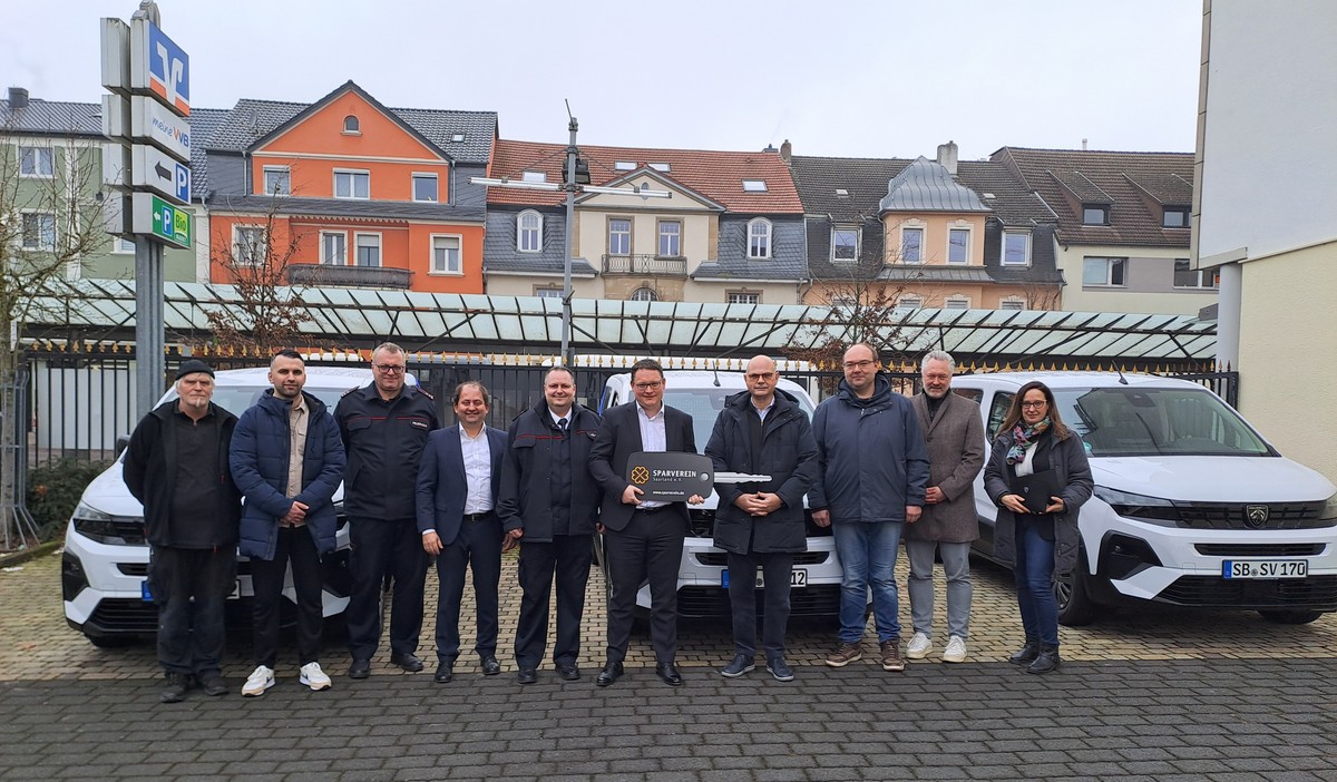 1739194508pressefotospendenfahrzeugbergabe06.02.2025.jpg.