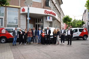 171929908420240620fahrzeuguebergabegruppenfoto.jpeg.